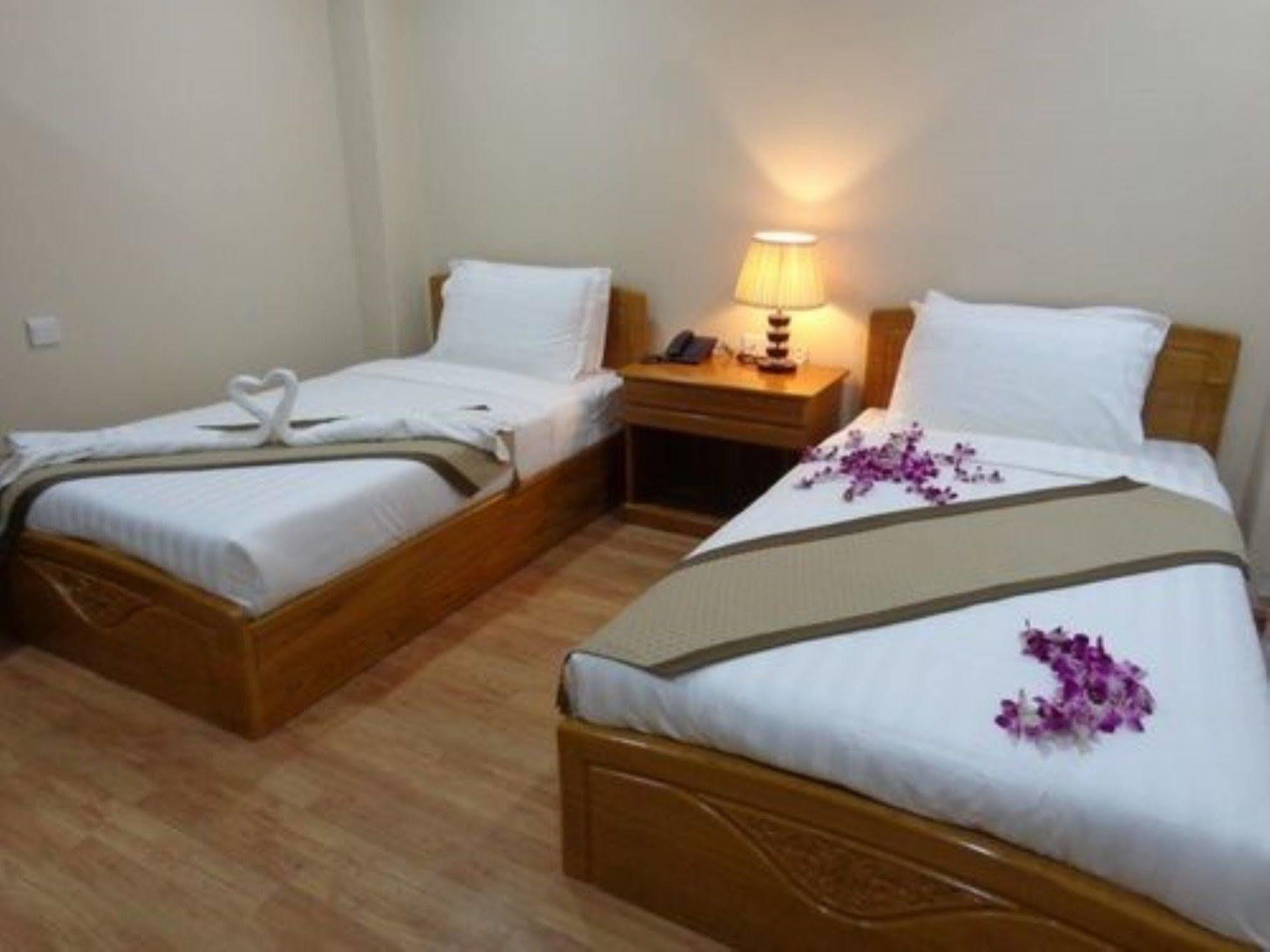 Royal Khattar Hotel Yangon Eksteriør bilde